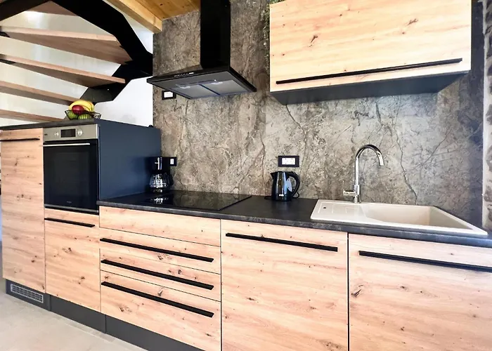 Kuca Garma Vikendica *